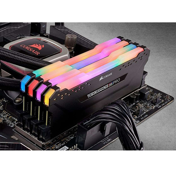 رم دسکتاپ Corsair مدل VENGEANCE RGB PRO دو کاناله DDR4 ظرفیت 64GB فرکانس 3600MHz تایمینگ CL18